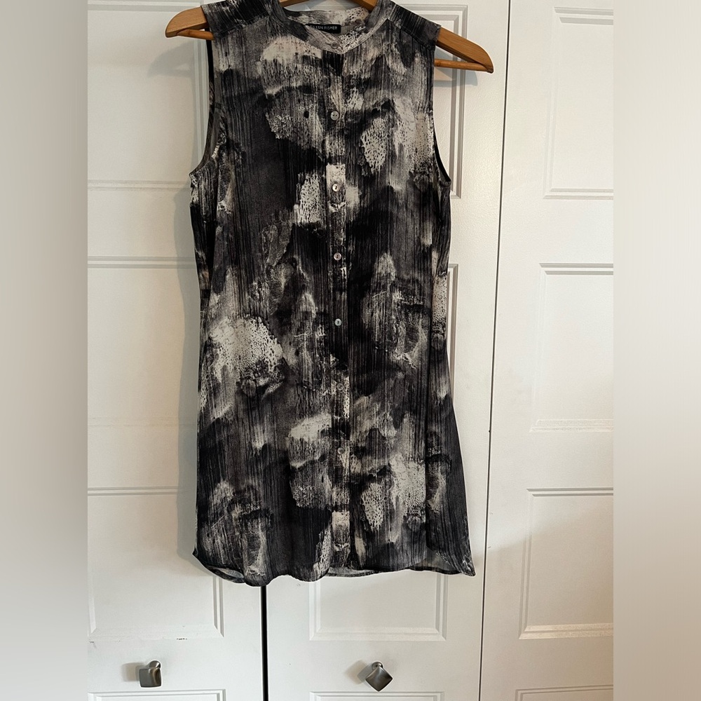 Eileen Fisher Silk Georgette Silk Sleeveless Shirt, Small